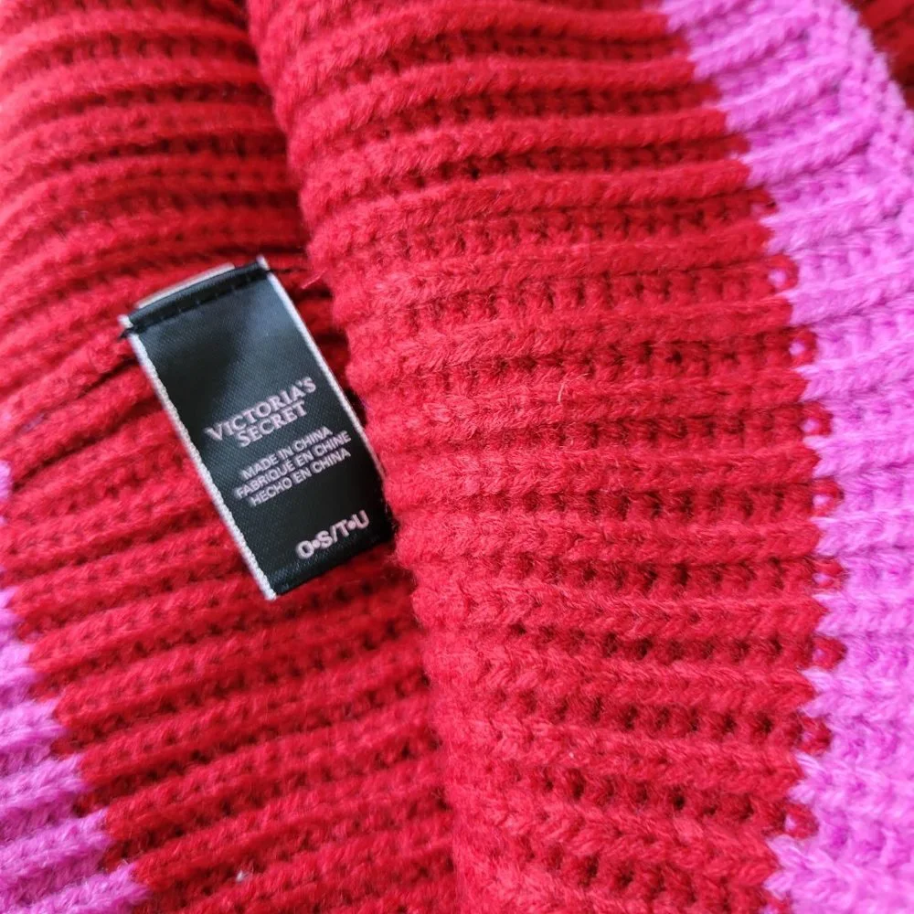 Victoria's Secret Hat and Scarf Set